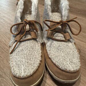 Minnetonka Torrey Slipper Boots